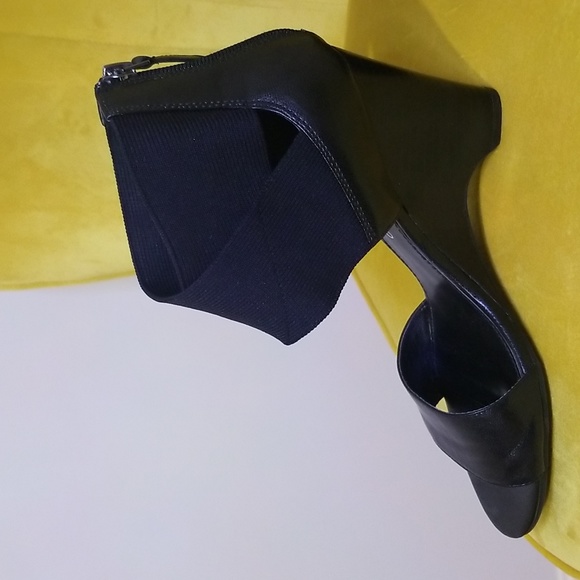 Franco Sarto Black Ankle Strap Open-Toe Wedge 7.5M - Picture 3 of 5